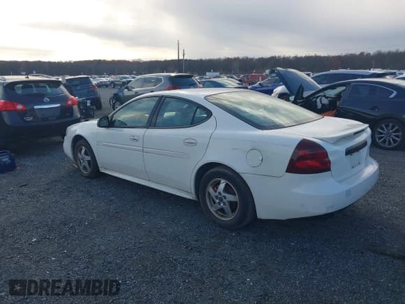 ✅ 2004 Pontiac Grand Prix GT2 • VIN: 2G2WS522841116822 • Lot: 43700183. Listed on IAAI with 192,620 mi. Free auction sales archive from the USA and detailed vehicle history report at DreamBid. Image 3.