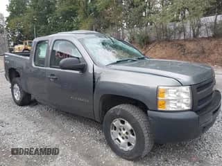 2011 Chevrolet Silverado 1500 Work Truck z VIN 1GCRKPEA4BZ225872, wystawiony jako IAAI lot #43146018 z przebiegiem 108 409 mil mil oraz . Historia ofert i sprzedaży dostępna na DreamBid. Obrazek 1.