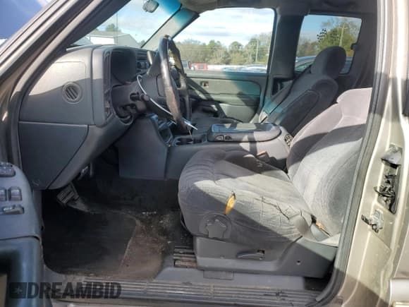 ✅ 2000 Chevrolet Silverado 1500 • VIN: 2GCEC19W3Y1334095 • Лот: 41530595. Опубликован ранее на Copart с пробегом 254 054 миль. Бесплатный доступ к архиву аукционных продаж из США и подробный отчёт об истории автомобиля на DreamBid. Изображение 7.