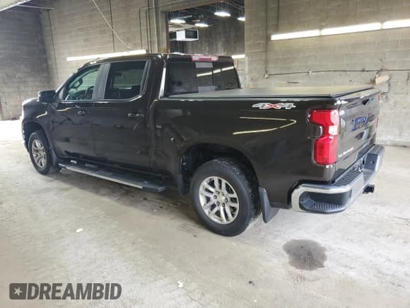 ✅ 2019 Chevrolet Silverado 1500 LT • VIN: 1GCUYDED0KZ127276 • Lot: 73691754. Wystawiony na Copart z przebiegiem 35 449 mil. Bezpłatny archiwum sprzedaży aukcyjnych z USA i szczegółowy raport historii pojazdu na DreamBid. Zdjęcie 2.