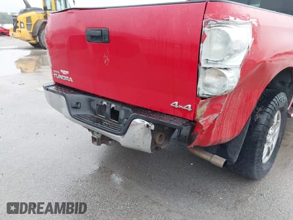 ✅ 2007 Toyota Tundra SR5 • VIN: 5TBBT54197S451301 • Lot: 42420158. Listed on IAAI with 246,935 mi. Free auction sales archive from the USA and detailed vehicle history report at DreamBid. Image 18.