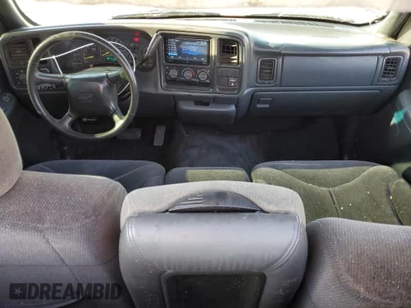 ✅ 1999 Chevrolet Silverado 1500 • VIN: 1GCEC14WXXZ173175 • Лот: 75868044. Опубликован ранее на Copart с пробегом 179 889 миль. Бесплатный доступ к архиву аукционных продаж из США и подробный отчёт об истории автомобиля на DreamBid. Изображение 8.