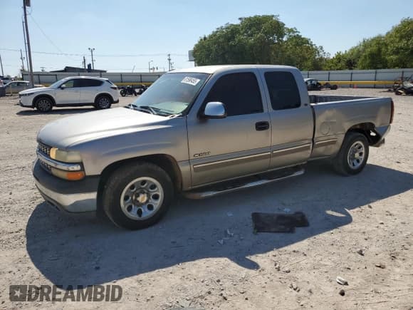 ✅ 2000 Chevrolet Silverado 1500 LT • VIN: 2GCEC19T0Y1101653 • Лот: 81598455. Опубликован ранее на Copart с пробегом 382 079 миль. Бесплатный доступ к архиву аукционных продаж из США и подробный отчёт об истории автомобиля на DreamBid. Изображение 1.