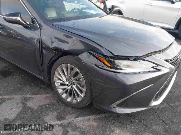 ✅ 2022 Lexus ES 300h Luxury • VIN: 58AEA1C16NU014227 • Lot: 41504883. Listed on IAAI with 55,850 mi. Free auction sales archive from the USA and detailed vehicle history report at DreamBid. Image 6.