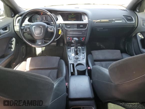 ✅ 2010 Audi S4 Premium Plus • VIN: WAUBGAFL4AA175033 • Лот: 58082735. Опубликован ранее на Copart с пробегом 126 529 миль. Бесплатный доступ к архиву аукционных продаж из США и подробный отчёт об истории автомобиля на DreamBid. Изображение 8.