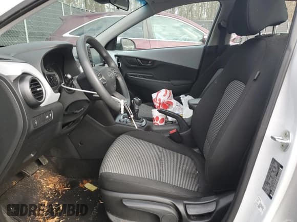 ✅ 2021 Hyundai Kona SE • VIN: KM8K1CAA3MU609530 • Лот: 82605953. Опубликован ранее на Copart с пробегом 77 758 миль. Бесплатный доступ к архиву аукционных продаж из США и подробный отчёт об истории автомобиля на DreamBid. Изображение 7.