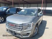 ✅ 2024 GMC Terrain SLT • VIN: 3GKALVEG3RL188192 • Lot: 43418594. Wystawiony na IAAI z przebiegiem 47 669 mil. Bezpłatny archiwum sprzedaży aukcyjnych z USA i szczegółowy raport historii pojazdu na DreamBid. Zdjęcie 17.
