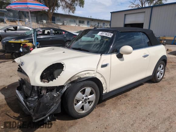 ✅ 2018 MINI Convertible Cooper • VIN: WMWWG5C54J3C68799 • Лот: 65716325. Опубликован ранее на Copart с пробегом 23 727 миль. Бесплатный доступ к архиву аукционных продаж из США и подробный отчёт об истории автомобиля на DreamBid. Изображение 1.