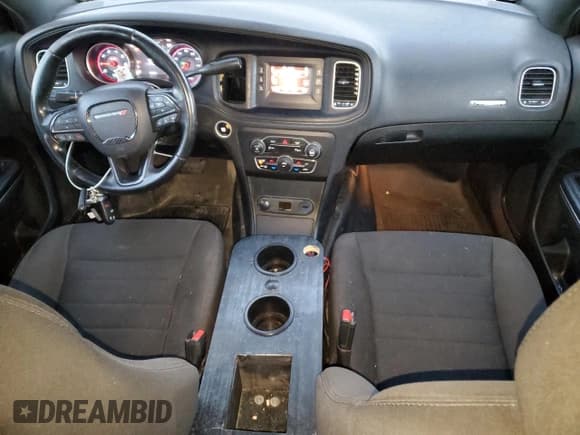 ✅ 2017 Dodge Charger Police • VIN: 2C3CDXKT8HH621435 • Lot: 91104635. Wystawiony na Copart z przebiegiem 146 915 mil. Bezpłatny archiwum sprzedaży aukcyjnych z USA i szczegółowy raport historii pojazdu na DreamBid. Zdjęcie 8.