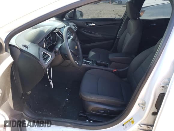 ✅ 2018 Chevrolet Cruze LT • VIN: 3G1BE6SMXJS582480 • Lot: 47293843. Listed on Copart with 48,011 mi. Free auction sales archive from the USA and detailed vehicle history report at DreamBid. Image 7.