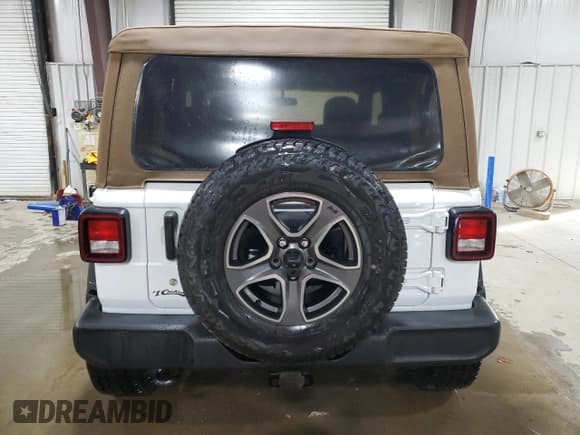 ✅ 2018 Jeep Wrangler Sport • VIN: 1C4GJXAG0JW155632 • Lot: 85859335. Listed on Copart with 62,069 mi. Free auction sales archive from the USA and detailed vehicle history report at DreamBid. Image 6.
