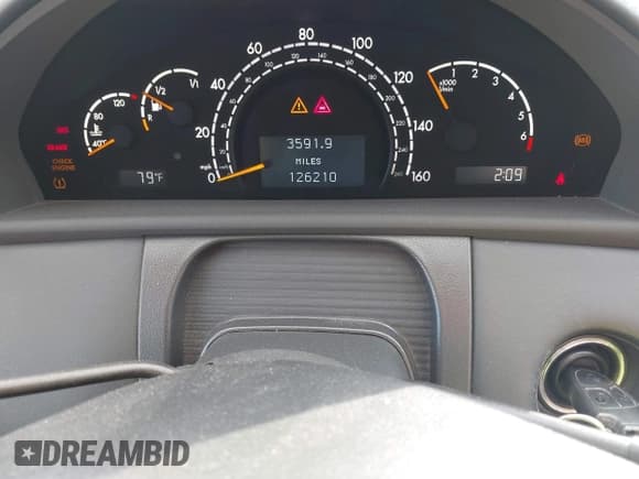 ✅ 2005 Mercedes-Benz CL 500 • VIN: WDBPJ75J45A046274 • Лот: 41236482. Опубликован ранее на IAAI с пробегом 126 210 миль. Бесплатный доступ к архиву аукционных продаж из США и подробный отчёт об истории автомобиля на DreamBid. Изображение 7.