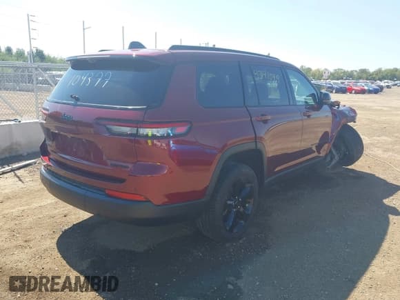 ✅ 2023 Jeep Grand Cherokee Limited • VIN: 1C4RJKBG9P8104377 • Lot: 43141049. Listed on IAAI with 27,397 mi. Free auction sales archive from the USA and detailed vehicle history report at DreamBid. Image 4.