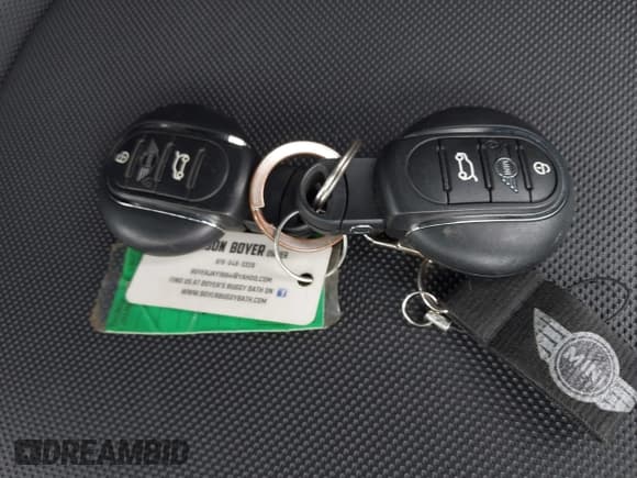 ✅ 2019 MINI Convertible Cooper • VIN: WMWWG5C52K3F79780 • Lot: 42622429. Listed on IAAI with 38,532 mi. Free auction sales archive from the USA and detailed vehicle history report at DreamBid. Image 11.