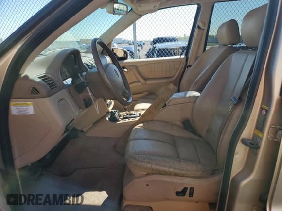 ✅ 2005 Mercedes-Benz M 500 • VIN: 4JGAB75E85A529110 • Lot: 80557034. Listed on Copart with 130,560 mi. Free auction sales archive from the USA and detailed vehicle history report at DreamBid. Image 7.
