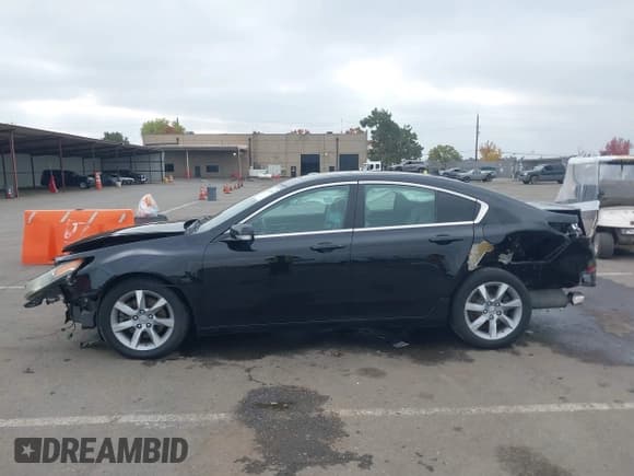 ✅ 2012 Acura TL Technology • VIN: 19UUA8F51CA034853 • Лот: 43785384. Опубликован ранее на IAAI с пробегом 199 320 миль. Бесплатный доступ к архиву аукционных продаж из США и подробный отчёт об истории автомобиля на DreamBid. Изображение 13.