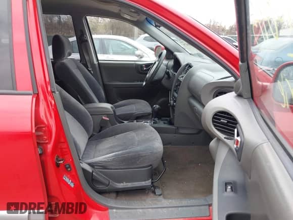 2004 Hyundai Santa Fe GLS с VIN KM8SC13D24U724643, выставлен на аукционе IAAI как лот 41908475 с пробегом 82 656 миль миль и . История ставок и продаж доступна на DreamBid. Изображение 5.