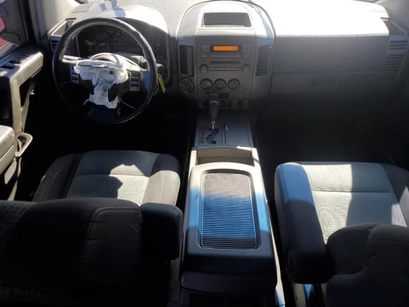 ✅ 2006 Nissan Titan SE • VIN: 1N6AA07B86N502269 • Lot: 69155235. Listed on Copart with 172,999 mi. Free auction sales archive from the USA and detailed vehicle history report at DreamBid. Image 8.