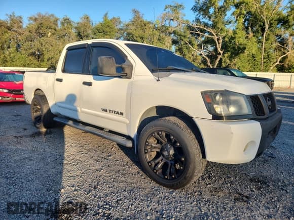 ✅ 2006 Nissan Titan LE • VIN: 1N6BA07A76N547442 • Lot: 90812635. Wystawiony na Copart z przebiegiem 203 011 mil. Bezpłatny archiwum sprzedaży aukcyjnych z USA i szczegółowy raport historii pojazdu na DreamBid. Zdjęcie 4.