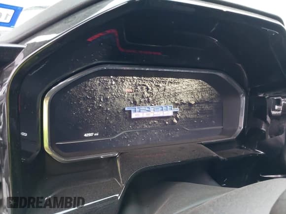 ✅ 2022 Chevrolet Silverado 1500 LT Trail Boss • VIN: 3GCUDFED4NG518510 • Lot: 41190719. Wystawiony na IAAI z przebiegiem 42 517 mil. Bezpłatny archiwum sprzedaży aukcyjnych z USA i szczegółowy raport historii pojazdu na DreamBid. Zdjęcie 7.