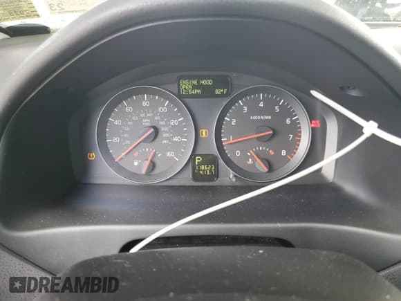 ✅ 2010 Volvo S40 • VIN: YV1390MS9A2486466 • Lot: 72245634. Listed on Copart with 118,623 mi. Free auction sales archive from the USA and detailed vehicle history report at DreamBid. Image 9.