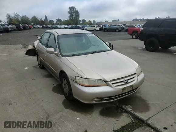 ✅ 2001 Honda Accord LX • VIN: 1HGCG16411A086666 • Lot: 87193675. Listed on Copart with 265,158 mi. Free auction sales archive from the USA and detailed vehicle history report at DreamBid. Image 13.