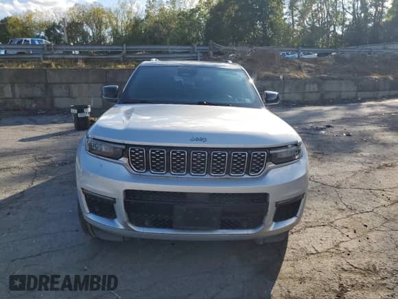 2021 Jeep Grand Cherokee Summit Reserve with VIN 1C4RJKEG5M8105744, listed as a Copart auction lot 84206945 with 83,926 mi miles and Salvage title. Bid and sale history available at DreamBid. Image 5.