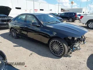 ✅ 2025 Mercedes-Benz C 300 • VIN: W1KAF4GB8SR272446 • Lot: 43379113. Wystawiony na IAAI z przebiegiem 553 mil. Bezpłatny archiwum sprzedaży aukcyjnych z USA i szczegółowy raport historii pojazdu na DreamBid. Zdjęcie 1.