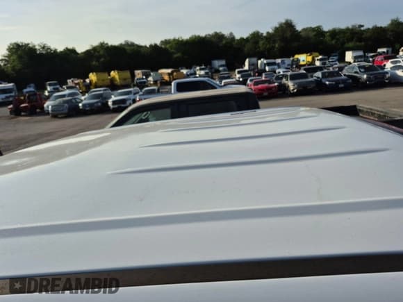 ✅ 2018 Chevrolet Silverado 2500HD Work Truck • VIN: 1GC2KUEG7JZ318842 • Lot: 42282394. Wystawiony na IAAI z przebiegiem 164 304 mil. Bezpłatny archiwum sprzedaży aukcyjnych z USA i szczegółowy raport historii pojazdu na DreamBid. Zdjęcie 1.