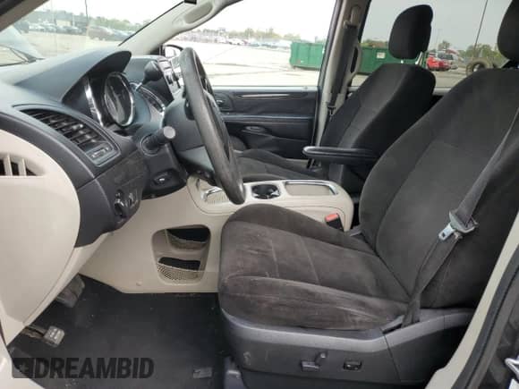 2012 Dodge Grand Caravan SXT z VIN 2C4RDGCG4CR295109, wystawiony jako Copart lot #71798585 z przebiegiem 84 778 mil mil oraz Szkoda całkowita • Salvage title. Historia ofert i sprzedaży dostępna na DreamBid. Obrazek 7.