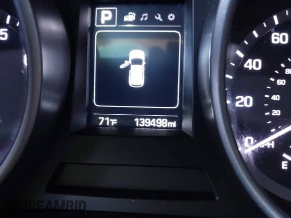 2017 Hyundai Santa Fe 2.4L z VIN 5NMZU3LBXHH012582, wystawiony jako IAAI lot #43513858 z przebiegiem 139 498 mil mil oraz . Historia ofert i sprzedaży dostępna na DreamBid. Obrazek 16.