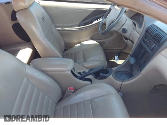 ✅ 2000 Ford Mustang GT • VIN: 1FAFP45X6YF214265 • Lot: 41662925. Listed on IAAI with 81,814 mi. Free auction sales archive from the USA and detailed vehicle history report at DreamBid. Image 5.