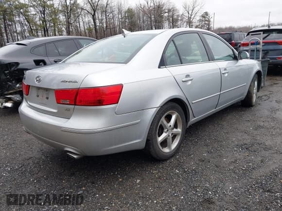 ✅ 2009 Hyundai Sonata Limited • VIN: 5NPEU46FX9H494350 • Лот: 41505142. Опубликован ранее на IAAI с пробегом 165 220 миль. Бесплатный доступ к архиву аукционных продаж из США и подробный отчёт об истории автомобиля на DreamBid. Изображение 4.