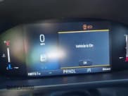 ✅ 2025 Ford Escape ST-Line Select • VIN: 1FMCU9NA3SUA42130 • Lot: 43574603. Wystawiony na IAAI z przebiegiem 16 973 mil. Bezpłatny archiwum sprzedaży aukcyjnych z USA i szczegółowy raport historii pojazdu na DreamBid. Zdjęcie 7.