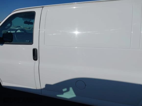 ✅ 2019 Chevrolet Express Cargo • VIN: 1GCWGAFPXK1351821 • Lot: 43266531. Listed on IAAI with 187,285 mi. Free auction sales archive from the USA and detailed vehicle history report at DreamBid. Image 14.