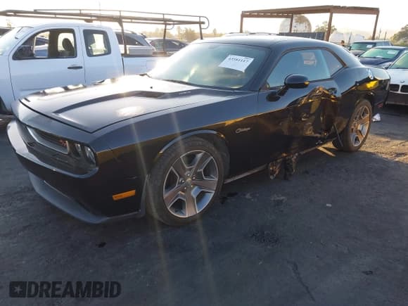 ✅ 2012 Dodge Challenger R/T Classic • VIN: 2C3CDYBTXCH254925 • Лот: 43581117. Опубликован ранее на IAAI с пробегом 107 557 миль. Бесплатный доступ к архиву аукционных продаж из США и подробный отчёт об истории автомобиля на DreamBid. Изображение 2.