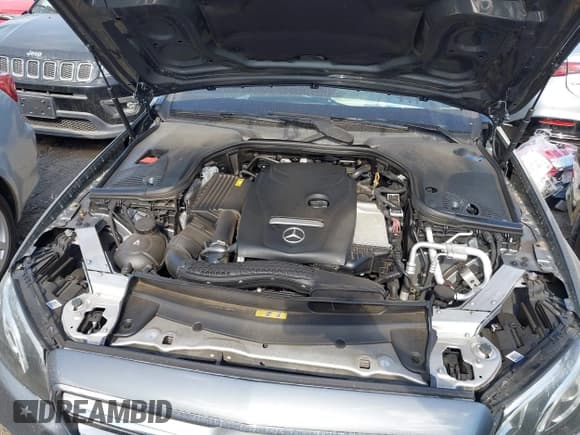 ✅ 2018 Mercedes-Benz E 300 • VIN: WDDZF4JB8JA434973 • Lot: 43214961. Listed on IAAI with 49,021 mi. Free auction sales archive from the USA and detailed vehicle history report at DreamBid. Image 10.