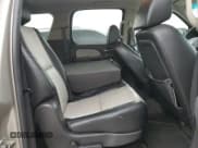 ✅ 2007 Chevrolet Suburban LTZ • VIN: 3GNFK16337G241477 • Lot: 56318524. Wystawiony na Copart z przebiegiem 246 312 mil. Bezpłatny archiwum sprzedaży aukcyjnych z USA i szczegółowy raport historii pojazdu na DreamBid. Zdjęcie 11.