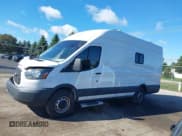 ✅ 2016 Ford Transit Cargo • VIN: 1FTYR3XM3GKA11933 • Lot: 43051661. Wystawiony na IAAI z przebiegiem 65 767 mil. Bezpłatny archiwum sprzedaży aukcyjnych z USA i szczegółowy raport historii pojazdu na DreamBid. Zdjęcie 14.