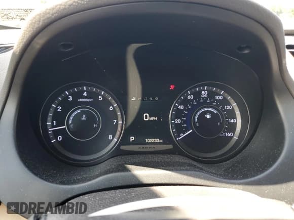 ✅ 2016 Hyundai Azera • VIN: KMHFG4JG4GA519495 • Лот: 80284675. Опубликован ранее на Copart с пробегом 102 233 миль. Бесплатный доступ к архиву аукционных продаж из США и подробный отчёт об истории автомобиля на DreamBid. Изображение 9.