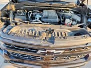 ✅ 2022 Chevrolet Silverado 1500 LT Trail Boss • VIN: 3GCUDFET4NG551059 • Lot: 80306995. Wystawiony na Copart z przebiegiem 67 456 mil. Bezpłatny archiwum sprzedaży aukcyjnych z USA i szczegółowy raport historii pojazdu na DreamBid. Zdjęcie 11.