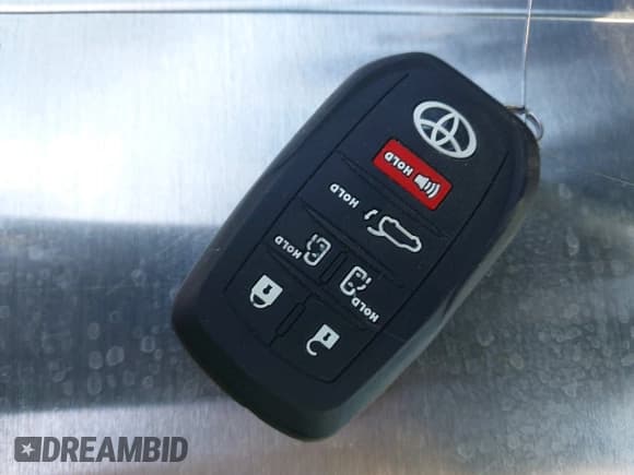 ✅ 2025 Toyota Sienna XLE • VIN: 5TDYRKEC2SS259029 • Лот: 43472182. Опубликован ранее на IAAI с пробегом 6 720 миль. Бесплатный доступ к архиву аукционных продаж из США и подробный отчёт об истории автомобиля на DreamBid. Изображение 11.