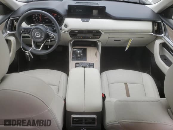 ✅ 2025 Mazda CX-90 Premium Plus Package • VIN: JM3KKEHD6S1223185 • Lot: 69183115. Wystawiony na Copart z przebiegiem 3 659 mil. Bezpłatny archiwum sprzedaży aukcyjnych z USA i szczegółowy raport historii pojazdu na DreamBid. Zdjęcie 8.