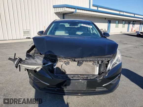 ✅ 2016 Hyundai Sonata 2.4L • VIN: 5NPE24AF9GH396405 • Lot: 86194215. Wystawiony na Copart z przebiegiem 125 168 mil mil. Skorzystaj z bezpłatnego archiwum sprzedaży aukcyjnych z USA i zobacz szczegółowy raport historii pojazdu na DreamBid. Zdjęcie 5.