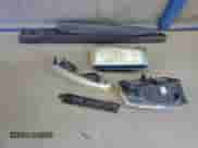 ✅ 2006 Chevrolet Silverado 1500 LS • VIN: 2GCEK19B861135914 • Lot: 75017414. Wystawiony na Copart z przebiegiem 183 185 mil mil. Skorzystaj z bezpłatnego archiwum sprzedaży aukcyjnych z USA i zobacz szczegółowy raport historii pojazdu na DreamBid. Zdjęcie 14.