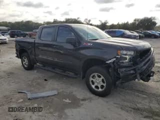 ✅ 2021 Chevrolet Silverado 1500 RST • VIN: 1GCUYEED1MZ396945 • Lot: 73093574. Wystawiony na Copart z przebiegiem 76 563 mil. Bezpłatny archiwum sprzedaży aukcyjnych z USA i szczegółowy raport historii pojazdu na DreamBid. Zdjęcie 4.