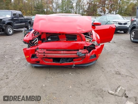 ✅ 2012 Ford Mustang Premium • VIN: 1ZVBP8AM4C5235476 • Lot: 43547051. Listed on IAAI with 111,904 mi. Free auction sales archive from the USA and detailed vehicle history report at DreamBid. Image 6.