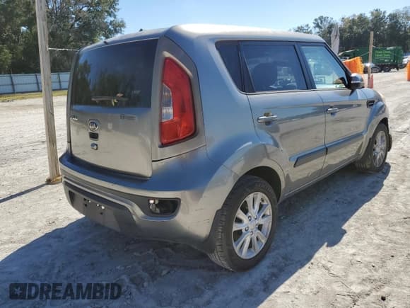 ✅ 2013 Kia Soul + • VIN: KNDJT2A65D7630541 • Lot: 91463255. Listed on Copart with 226,966 mi. Free auction sales archive from the USA and detailed vehicle history report at DreamBid. Image 3.