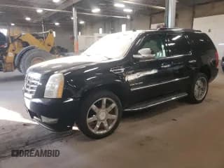 ✅ 2010 Cadillac Escalade • VIN: 1GYUKAEF6AR136428 • Lot: 92693245. Wystawiony na Copart z przebiegiem 159 581 mil. Bezpłatny archiwum sprzedaży aukcyjnych z USA i szczegółowy raport historii pojazdu na DreamBid. Zdjęcie 1.