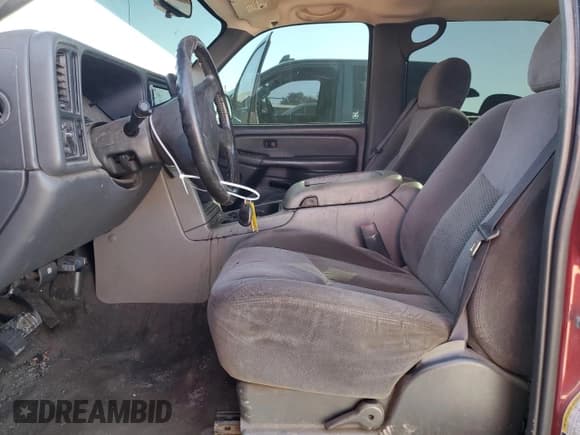 ✅ 2006 Chevrolet Silverado 1500 LS • VIN: 2GCEC13V261257006 • Лот: 82127434. Опубликован ранее на Copart с пробегом 168 555 миль. Бесплатный доступ к архиву аукционных продаж из США и подробный отчёт об истории автомобиля на DreamBid. Изображение 7.